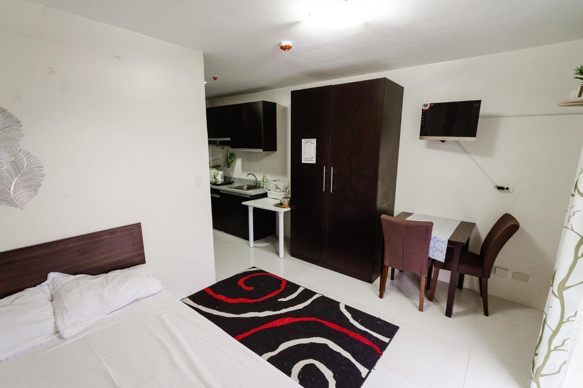 8C Studio Unit With Free Wifi Pool And Gym Mandaue City Exterior photo