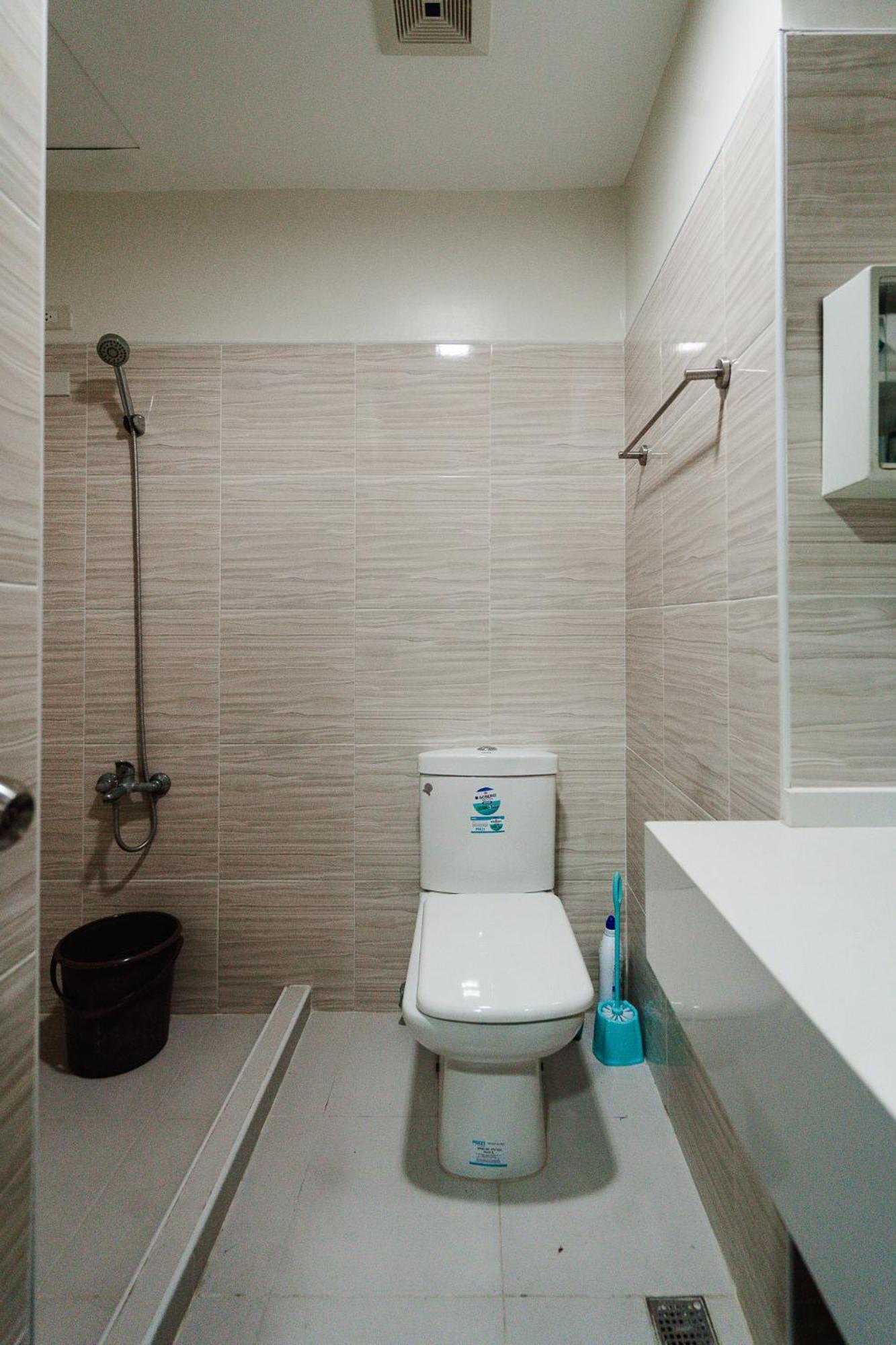 8C Studio Unit With Free Wifi Pool And Gym Mandaue City Exterior photo