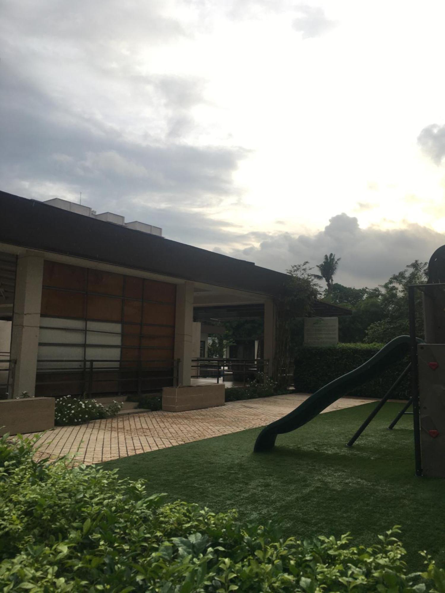 8C Studio Unit With Free Wifi Pool And Gym Mandaue City Exterior photo