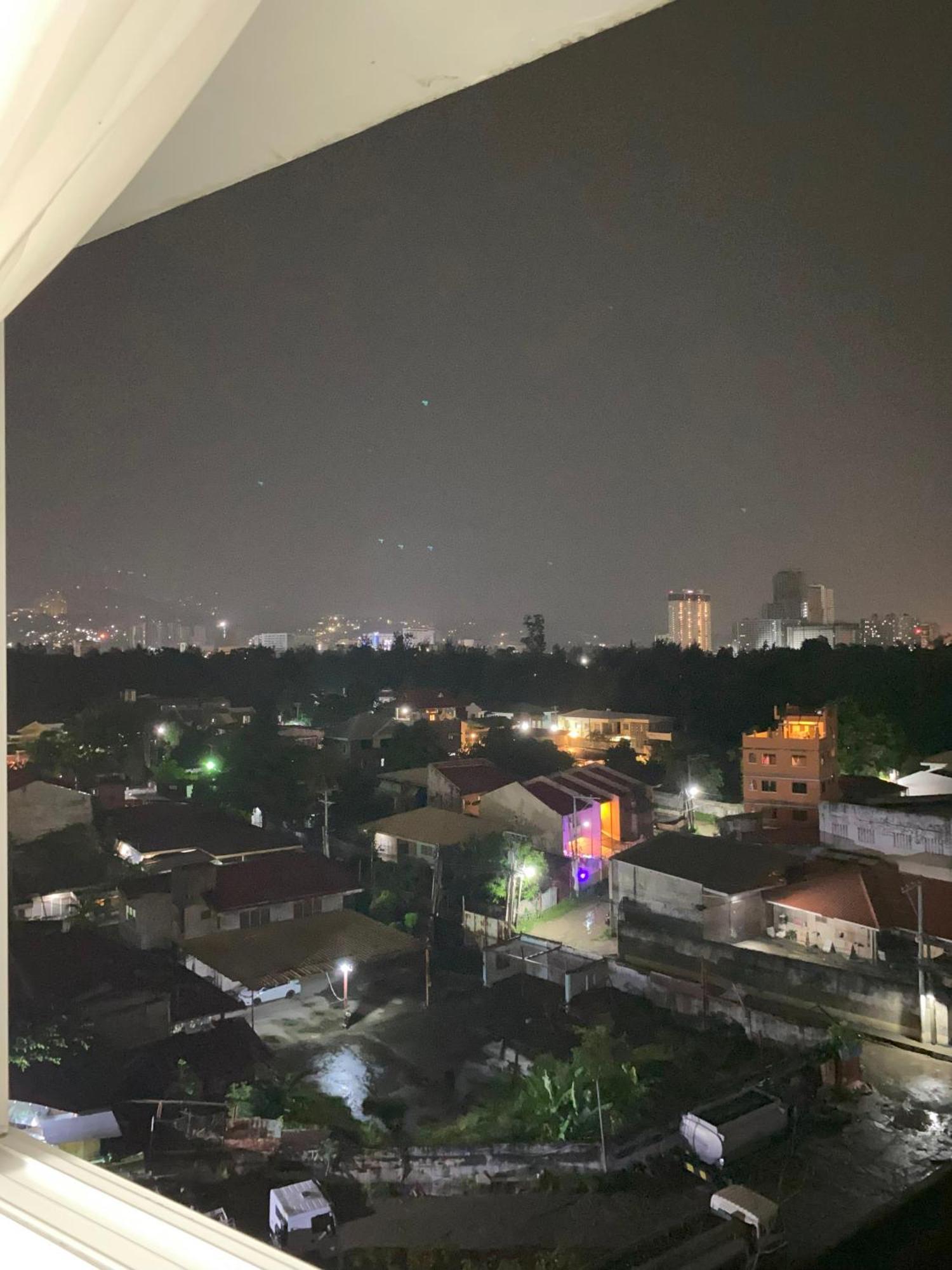 8C Studio Unit With Free Wifi Pool And Gym Mandaue City Exterior photo